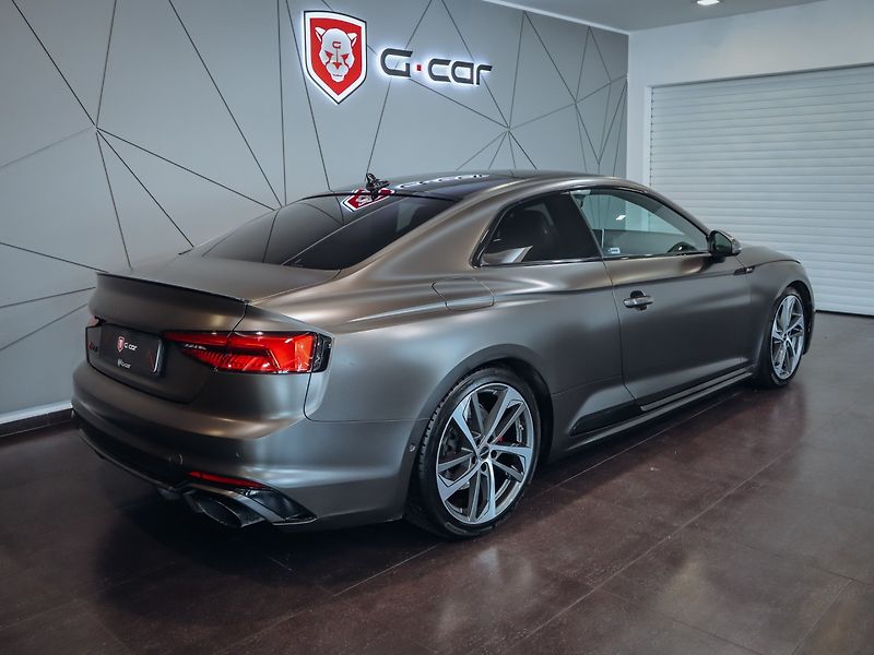 Audi RS 5 Coupe quattro 331kW - fotka 4 z 19