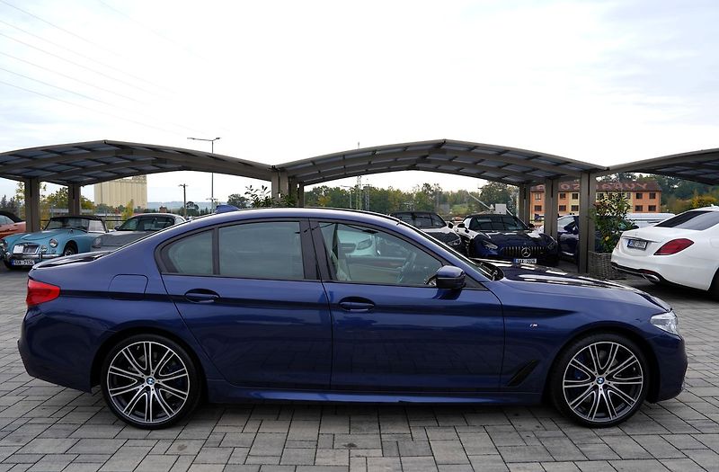 BMW Řada 5 540d xDrive Mpaket/320PS/ČR - fotka 7 z 50