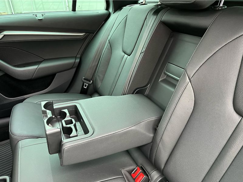 Škoda Octavia 1,5TSI m-HEV 110kW EXCLUSIVE S - fotka 23 z 29