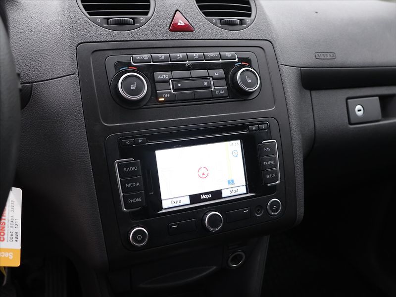 Volkswagen Caddy 1,6 TDI 75KW DSG CZ EDITION 30 - fotka 15 z 18