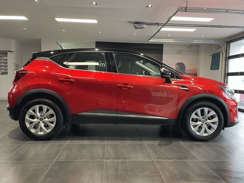 Renault Captur (2021) INTENS 1,3TCe 140k - fotka 5 z 28
