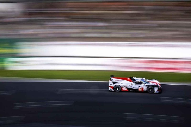 Letošní závod 24 hodin Le Mans objektivem českého fotografa Ondřeje Kroutila.