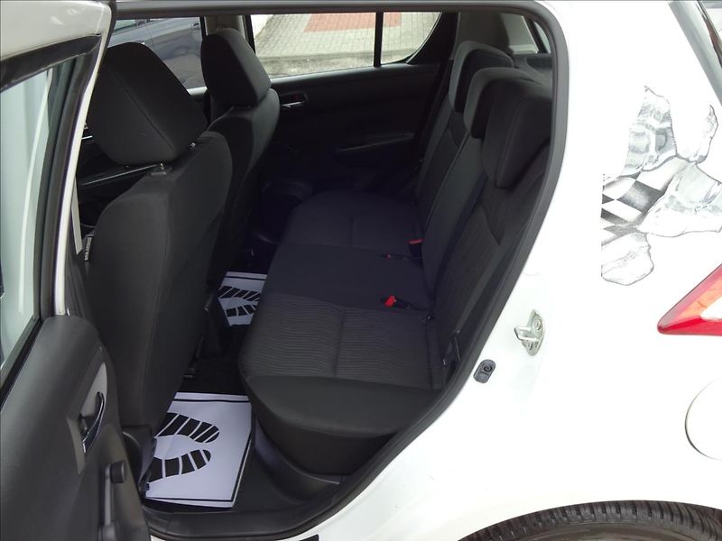 Suzuki Swift 1.2i16V NOVÉ ROZVODY - fotka 19 z 47