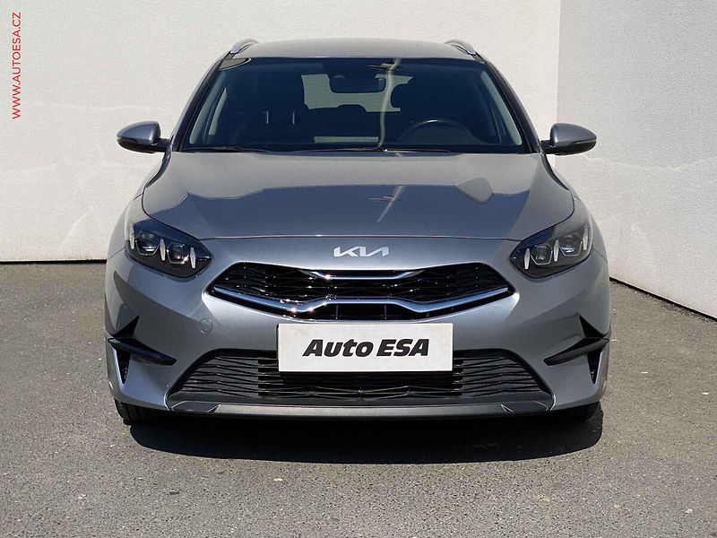 Kia Ceed (2023) 1.5 T-GDi SW, 1.maj,ČR, TOP - fotka 2 z 18