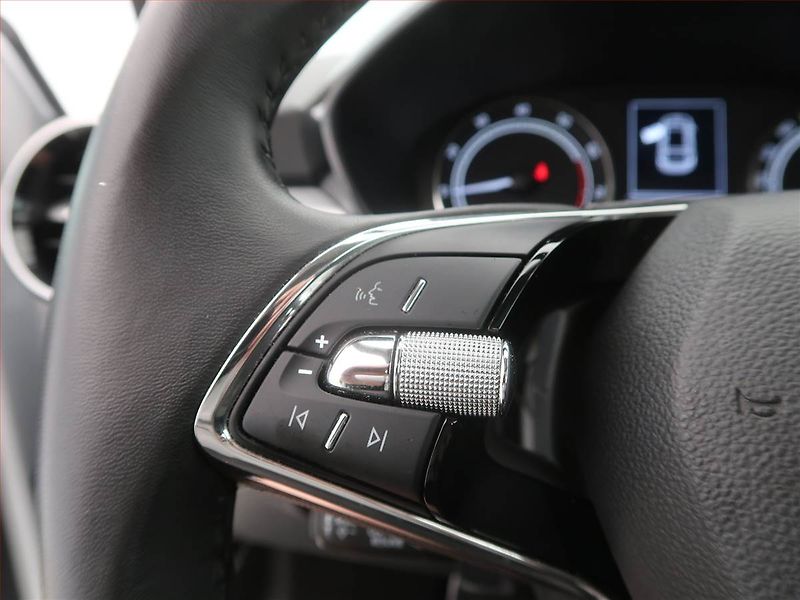 Škoda Fabia (2023) Style 1.0 TSI, Serv.kniha - fotka 16 z 18
