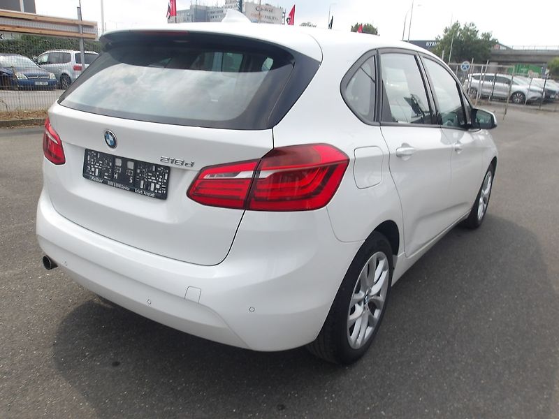 BMW Řada 2 2,0D 110kW 2xklíč - fotka 9 z 30