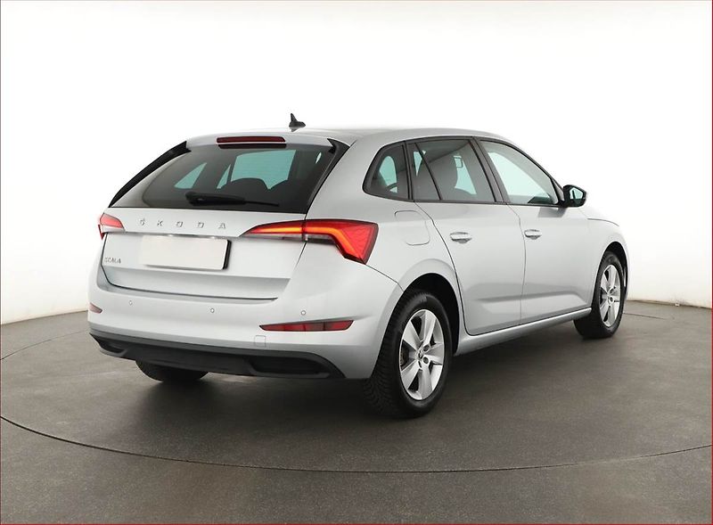 Škoda Scala (2022) 1.0 TSI, Tempomat - fotka 5 z 14
