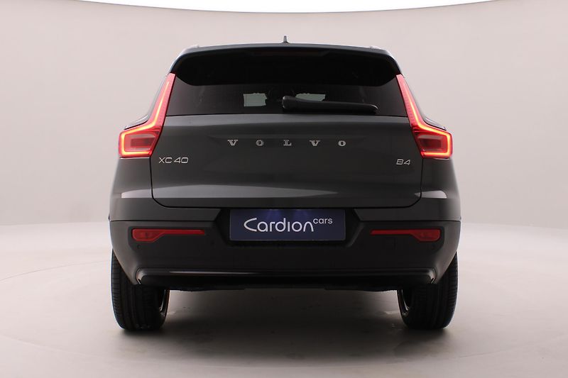 Volvo XC40 (2026) B4 AUT DARK PLUS - fotka 11 z 61