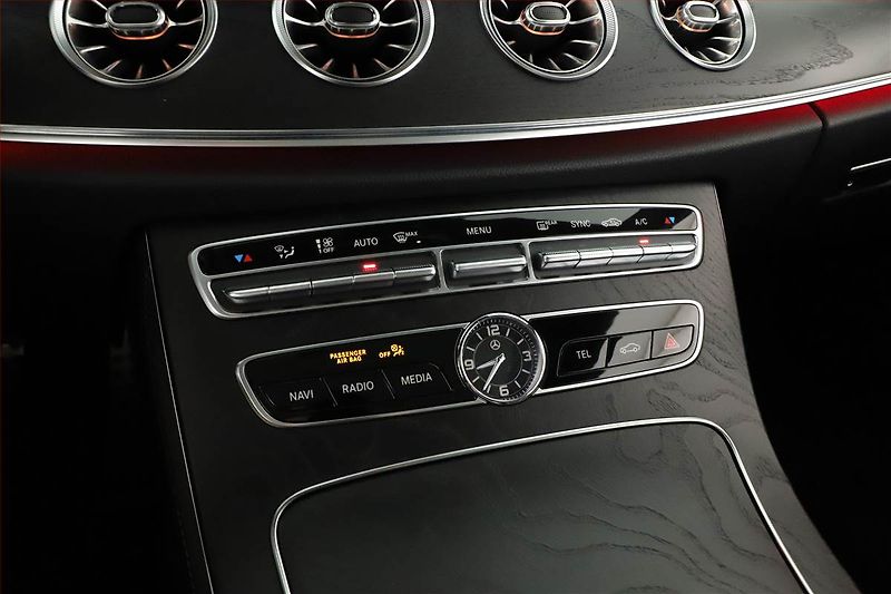 Mercedes-Benz Třídy E (2019) E 400 d - fotka 20 z 27