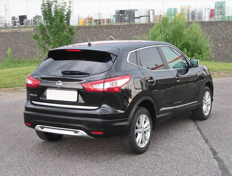 Nissan Qashqai (2014) 1.6 dCi, 4X4, Serv.kniha - fotka 5 z 13
