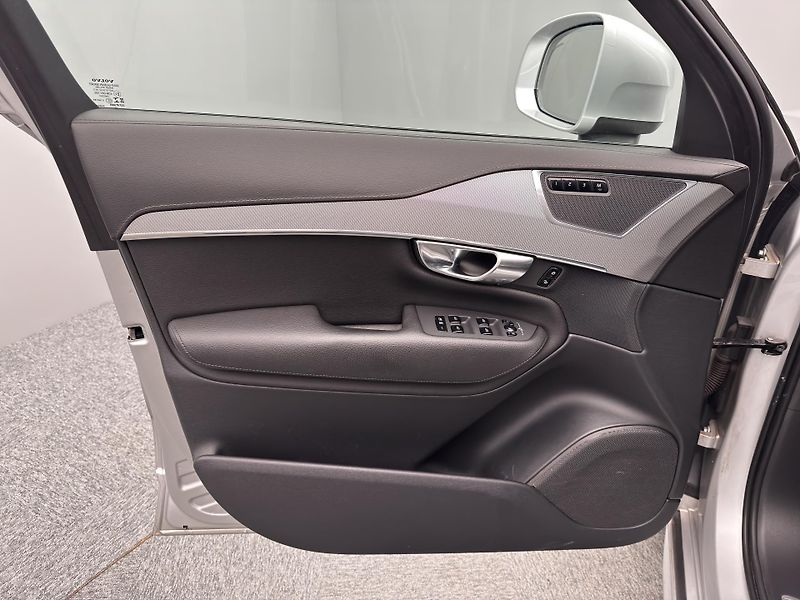 Volvo XC90 T6 AWD INSCRIPTION CZ 1.maj - fotka 18 z 47