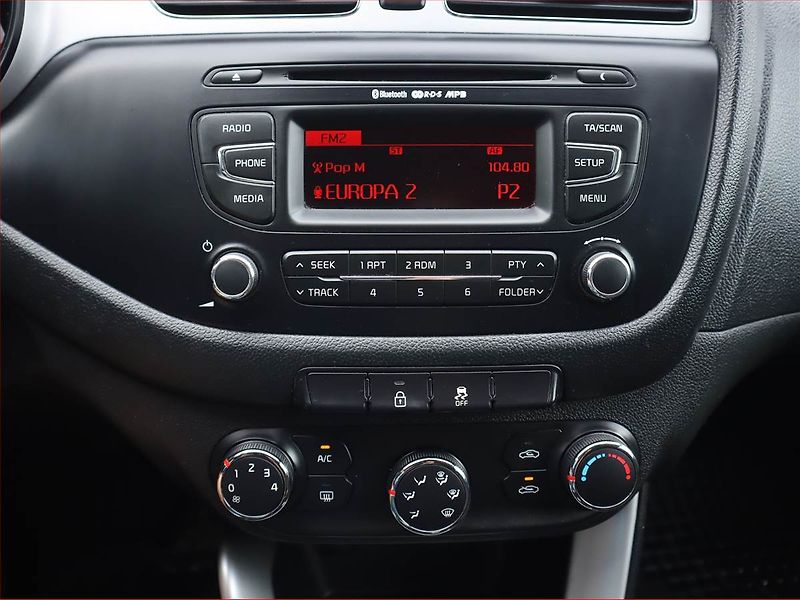 Kia Ceed (2012) Silver 1.4 CRDi - fotka 12 z 15