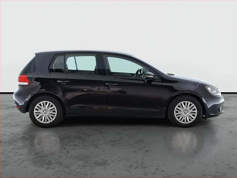 Volkswagen Golf (2011) 1.4 16V, rezervace - fotka 6 z 14