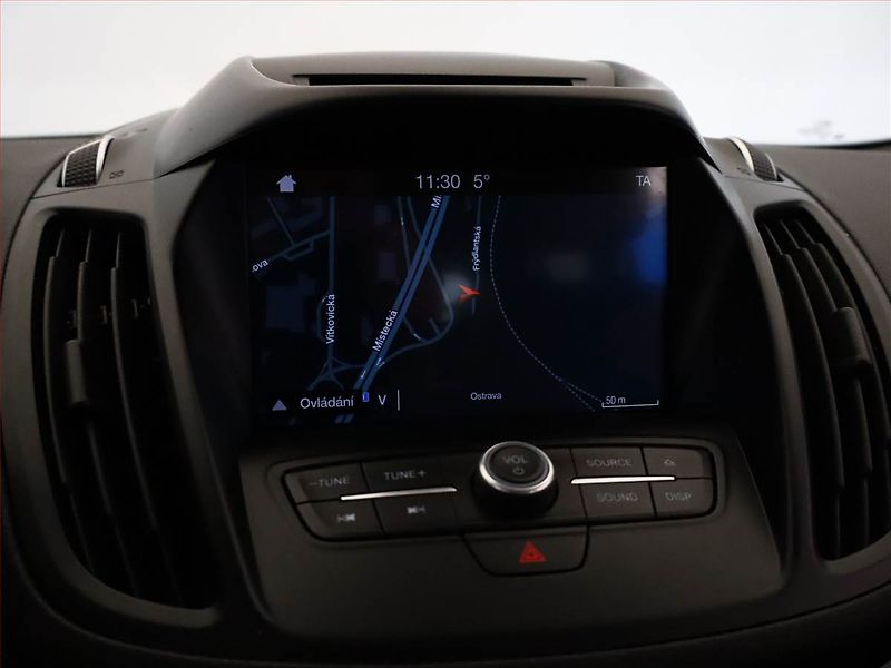 Ford Kuga (2017) 2.0 TDCi, Kůže, Navi, Tempomat - fotka 11 z 15