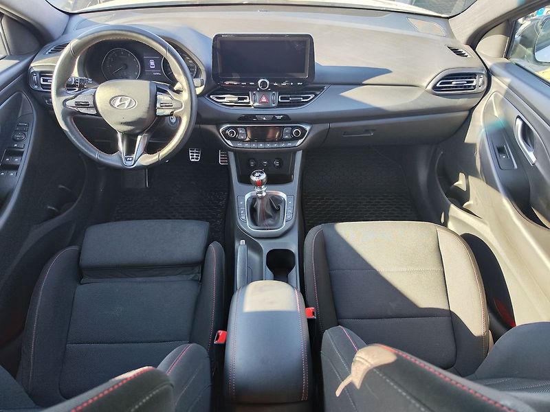 Hyundai i30 1.5 T-GDI/117kW N-Line - fotka 13 z 36