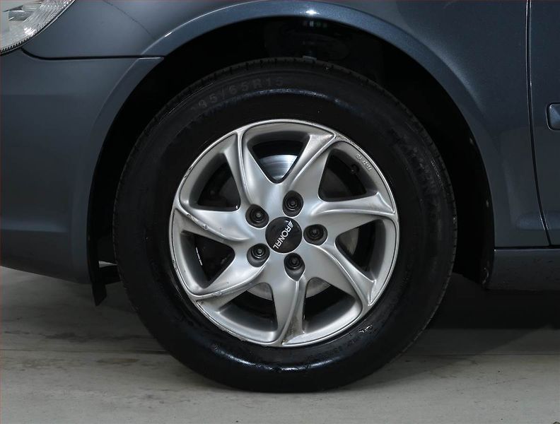 Škoda Octavia (2012) 1.2 TSI, ČR,1.maj - fotka 14 z 17