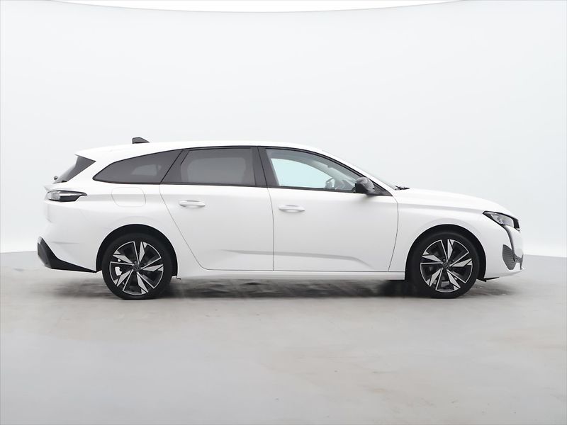 Peugeot 308 1,2 PT 96kW Allure 1.Maj. DPH - fotka 8 z 25