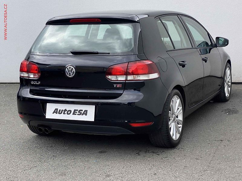 Volkswagen Golf (2011) 1.4 TSi, Highline, +kola - fotka 4 z 18