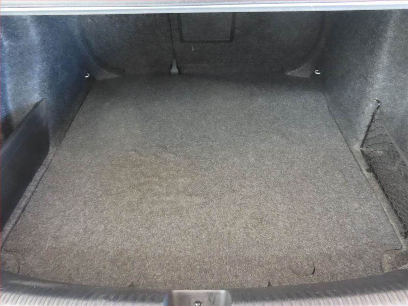 Volkswagen Jetta (2011) 1.6 TDI, Tempomat - fotka 12 z 13