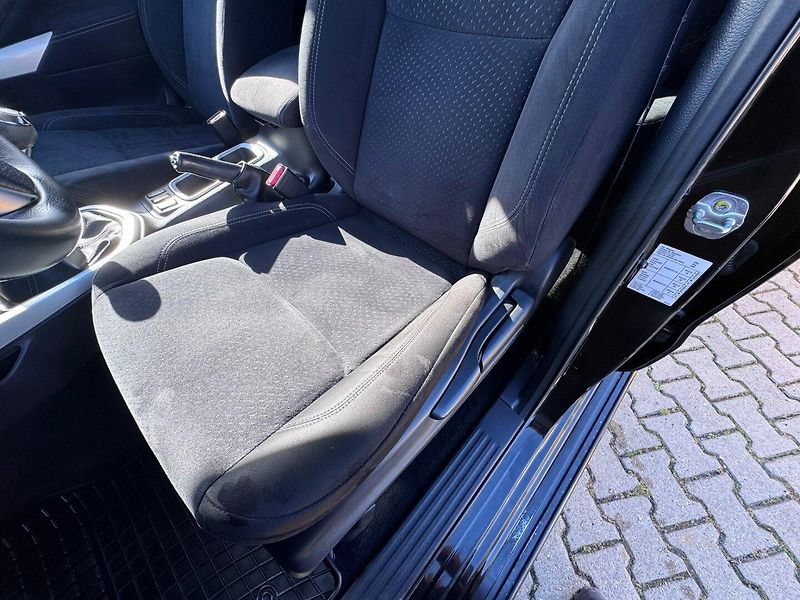 Nissan Navara (2016) 4X4 2,3D 120 KW MANUÁL TAŽNÉ - fotka 21 z 50