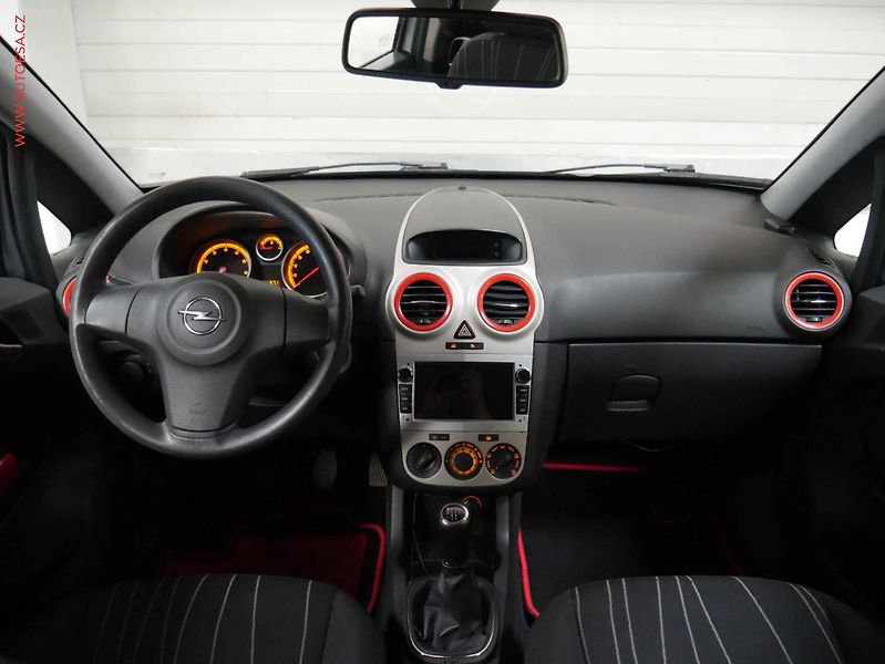 Opel Corsa (2009) 1.0i, AC - fotka 8 z 15