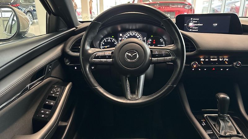 Mazda 3 (2023) 2.0 G122 Plus PO 1. MAJITELI - fotka 10 z 22