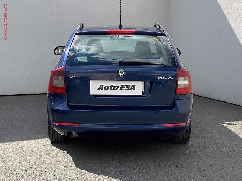 Škoda Octavia (2009) 1.6MPi Sport, ČR, Klima - fotka 5 z 14