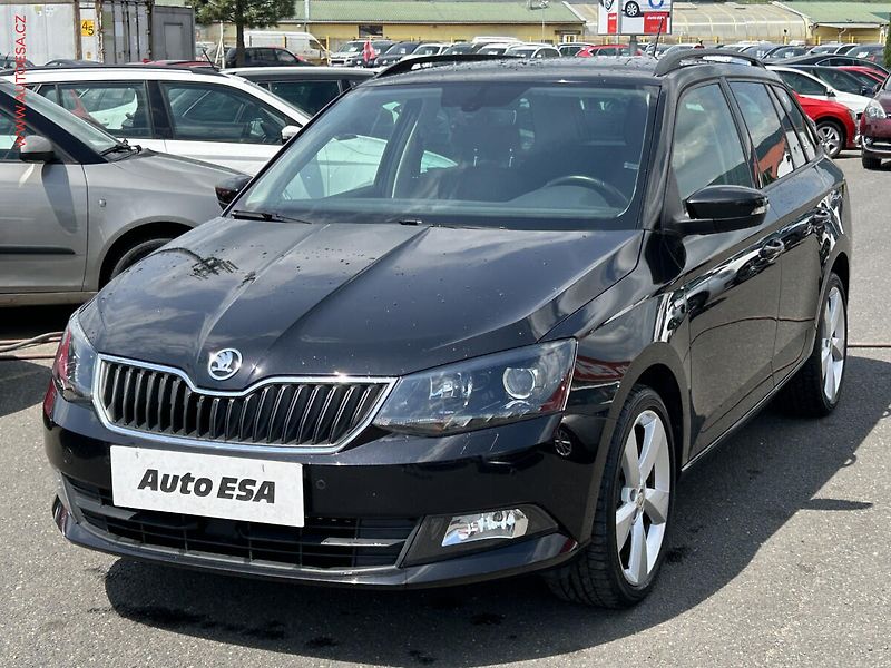Škoda Fabia (2018) 1.0 TSi, Clever, navi, kamera - fotka 3 z 18