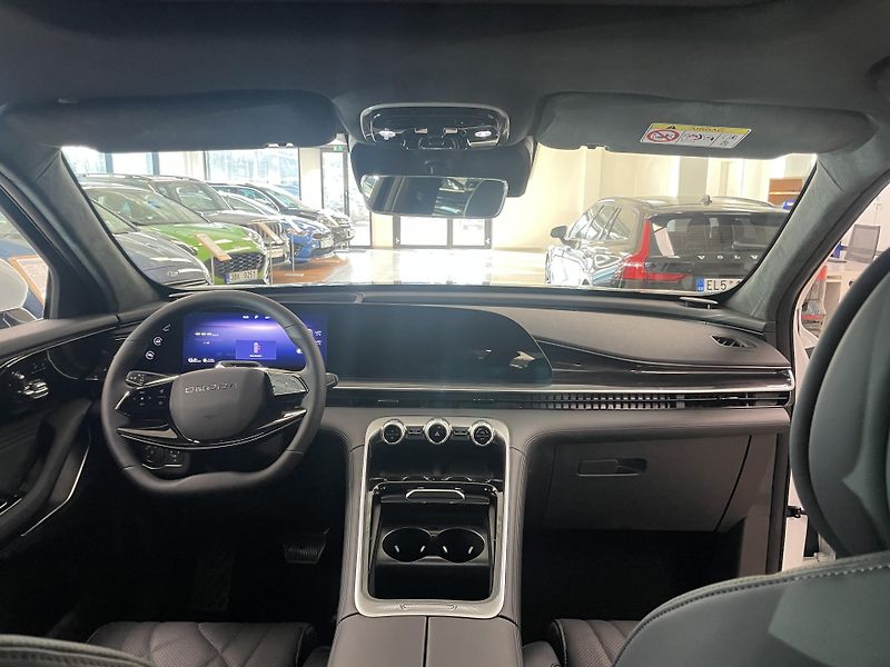 Omoda 9 (2025) Omoda 9 PHEV Premium  - fotka 17 z 22