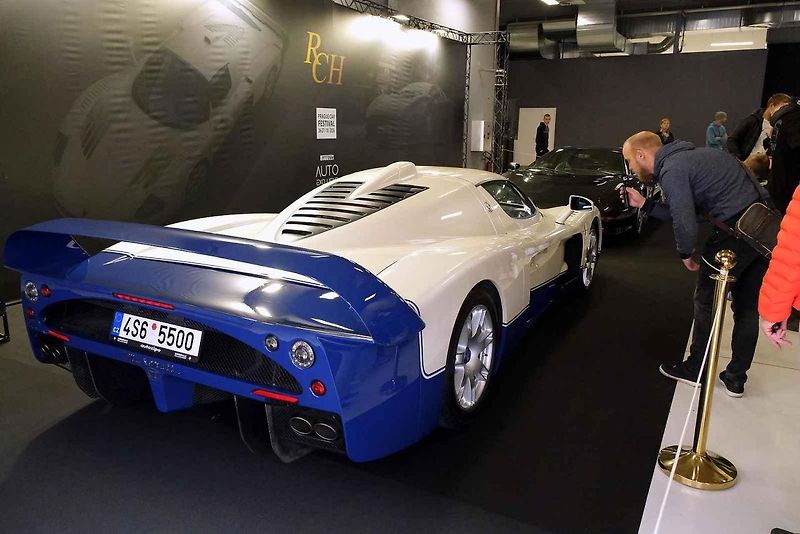 Začal 13. ročník automobilového veletrhu Prague Car Festival. Končí 27. října.Pražský veletržní areál, Beranových 669, Praha 9 - Letňany