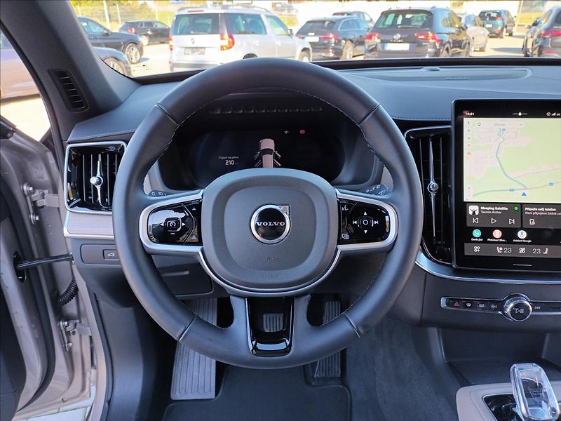 Volvo XC90 2,0 B5,BRIGHT PLUS,ČR,POLESTAR - fotka 12 z 37