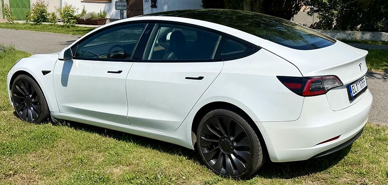 Tesla Model 3 (2021) Dual Long Range - fotka 6 z 17