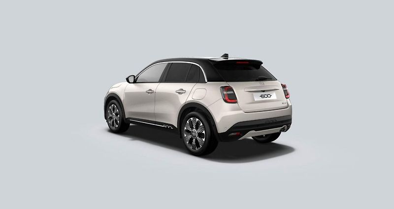 Fiat 600 (2026) La Prima 1.2 Turbo Hybrid 145k - fotka 2 z 5