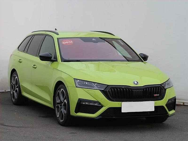 Škoda Octavia dominuje trhu ojetin.