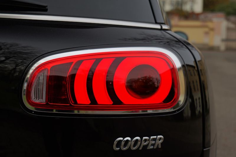 Mini Clubman 100 kW JCW paket LED Navi - fotka 11 z 40