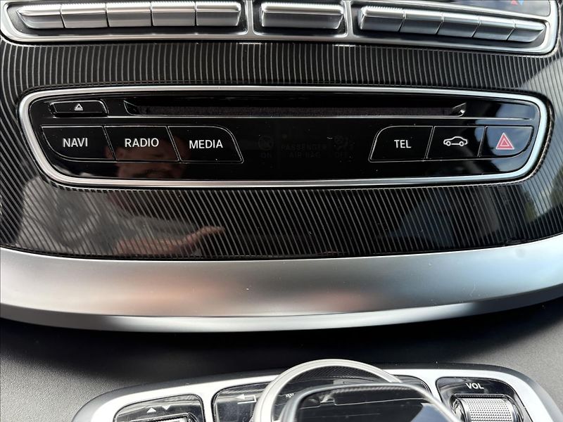 Mercedes-Benz Třídy V 2,2 250 CDi 4M,Led,Navi,Kamera - fotka 12 z 44