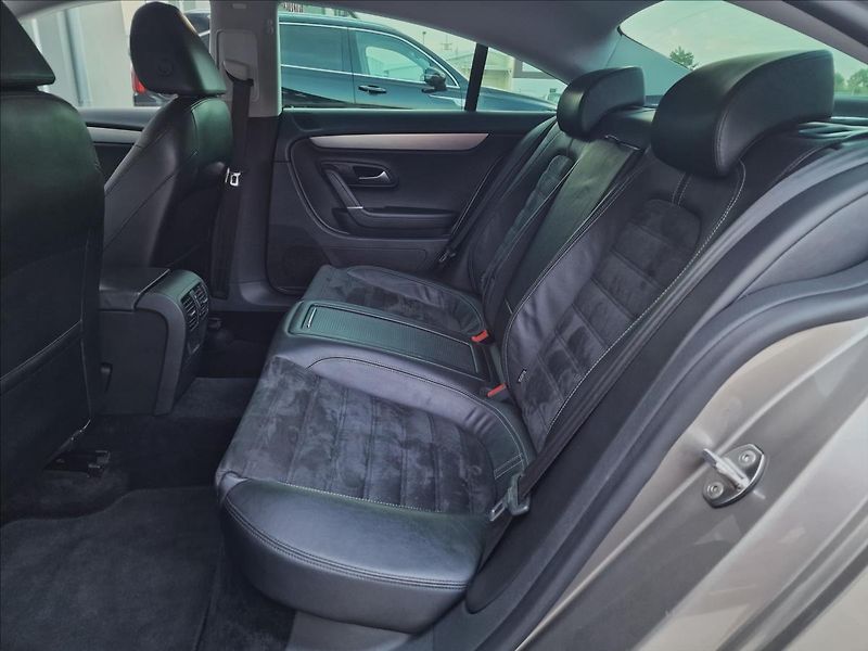 Volkswagen Passat CC 2.0 TDI 125kW DSG, původ ČR - fotka 17 z 43