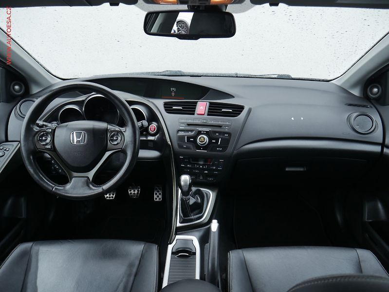 Honda Civic (2012) 2.2i-DTEC, ČR, Executive - fotka 8 z 24
