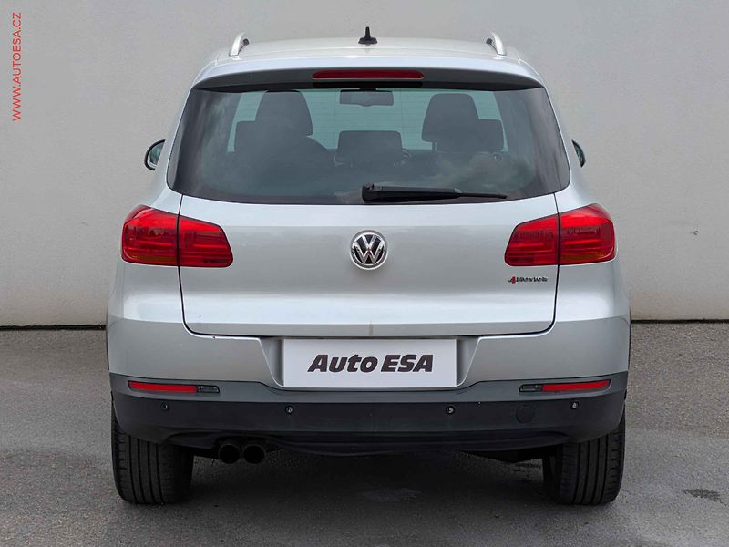 Volkswagen Tiguan (2012) 2.0TDi 4x4, DSG, navi, bixen - fotka 5 z 13