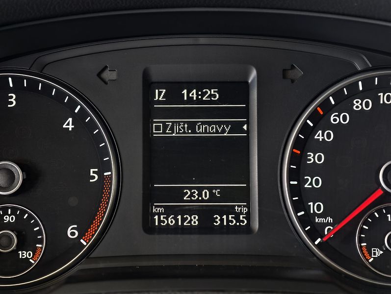 Volkswagen Sharan 2.0 TDi 125kW 7 MÍST KAMERA  - fotka 17 z 23