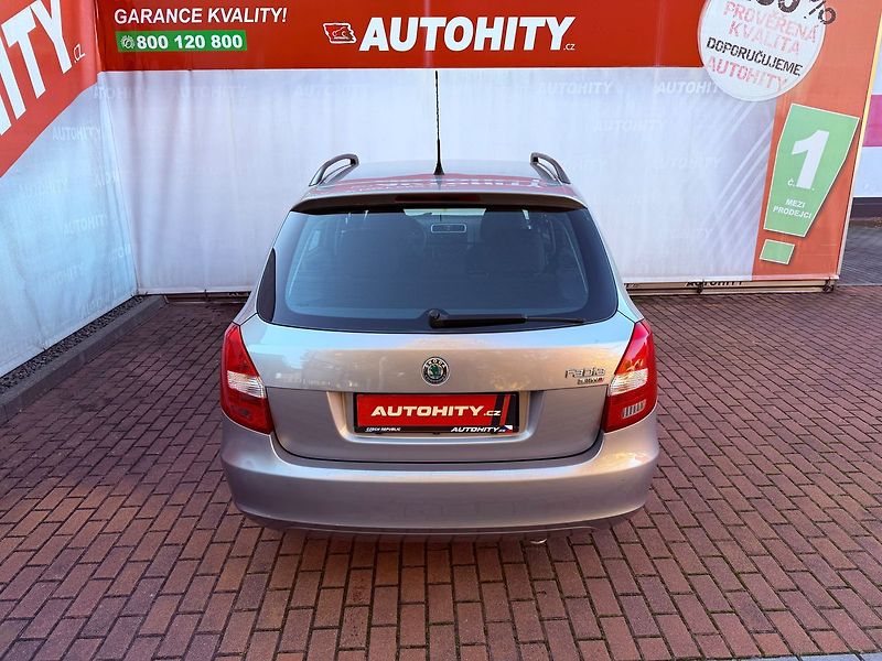 Škoda Fabia 1.6 Ambiente - fotka 7 z 23