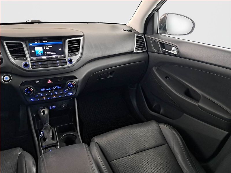 Hyundai Tucson (2015) 2.0 CRDi, 4X4, Automat, Kůže - fotka 8 z 31