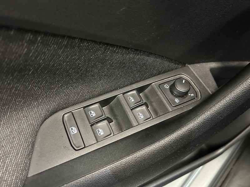 Škoda Scala (2022) 1.0TSi DSG Style LED Virt.kokp - fotka 21 z 26