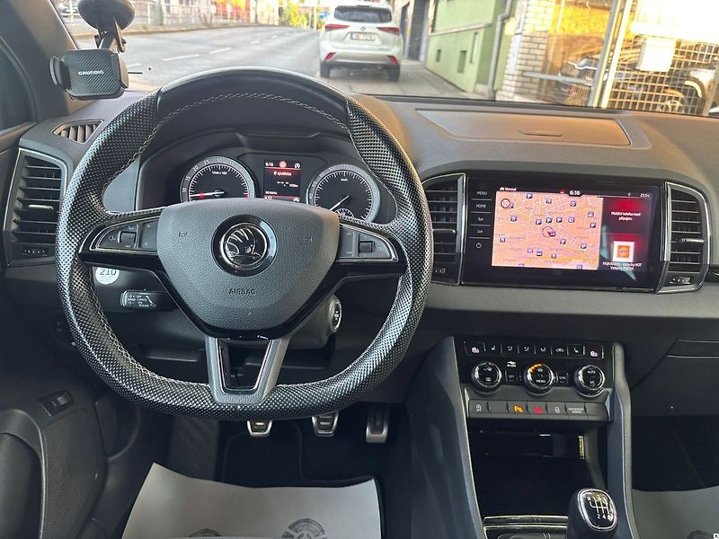Škoda Karoq 2.0TDI.Sportline.MAN6.TAŽNÉ.ZÁ - fotka 18 z 55