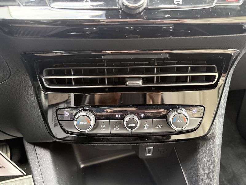 Opel Mokka (2025) HIT MT6 1,2 TURBO - fotka 22 z 24