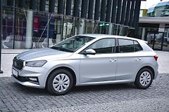 Škoda Fabia (2022) 4 Ambition 7ST Aut DSG 1MAJ ČR - fotografie inzerátu