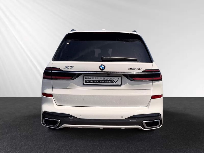BMW X7 xDrive40i M-Sport Pano HuD 360 - fotka 5 z 14