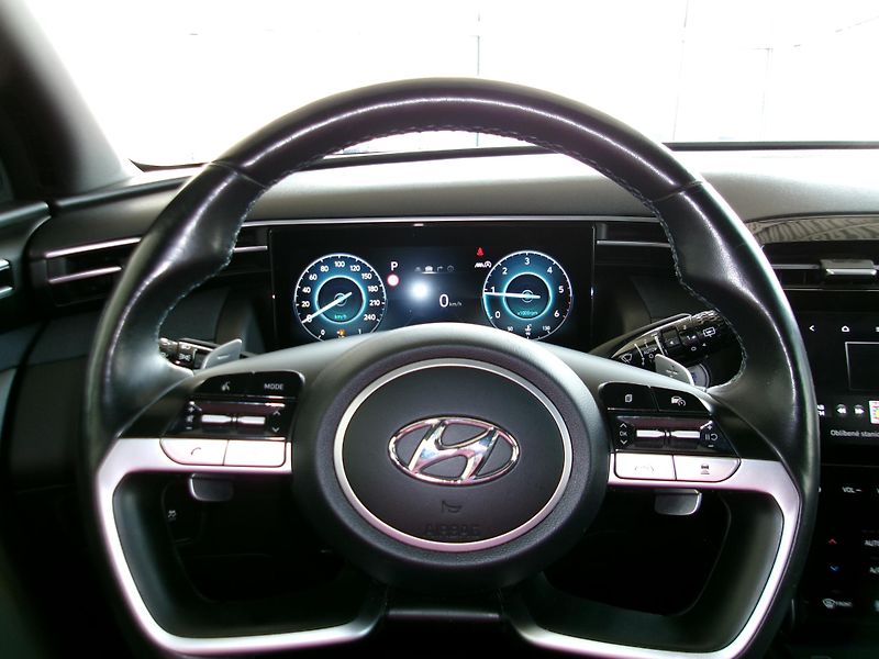 Hyundai Tucson (2022) 1.6CRDi MH 100kW AT 2WD PREMI - fotka 13 z 15