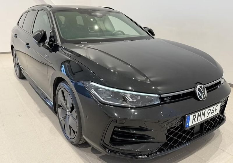 Volkswagen Passat Variant 2.0 TDI 4M R-Line Masáž HuD - fotka 1 z 22