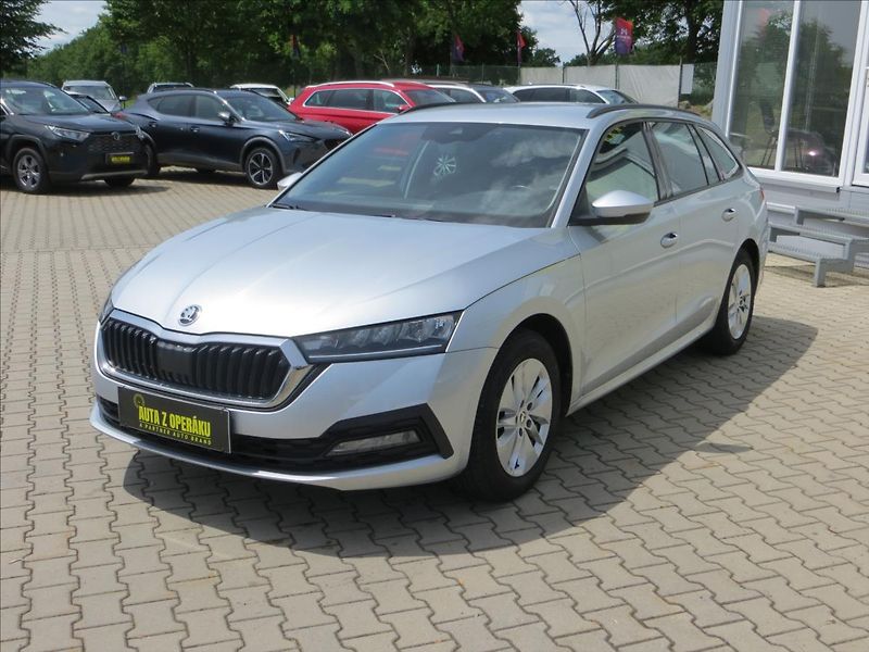 Škoda Octavia 2,0 TDI Ambition ČR - fotka 3 z 25
